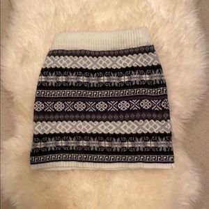 Cute fall/ winter knit skirt.